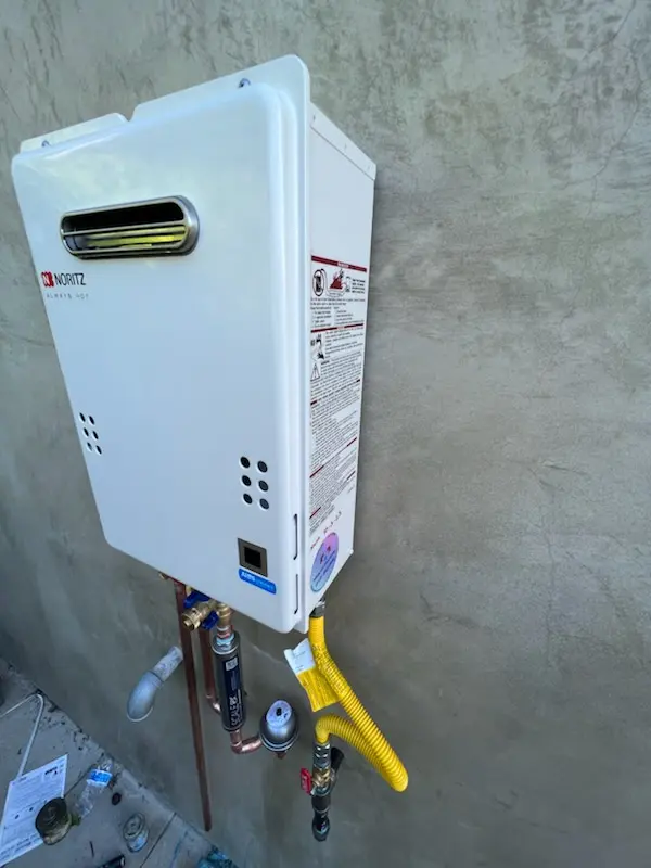 Tankless water heater installation for Pineloch homes
